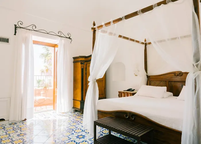 普林奇比乔瓦尼别墅酒店 4* 波西塔諾