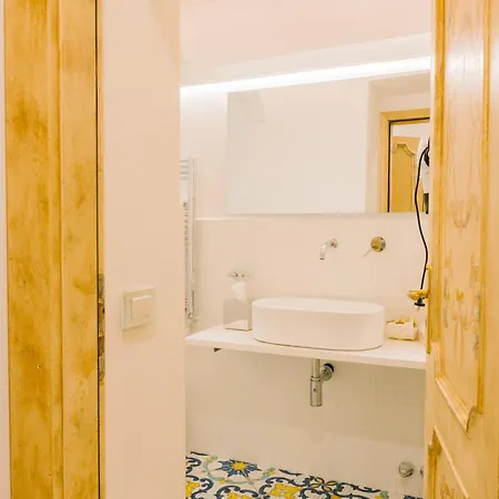 Principe Giovanni 4* פוזיטנו